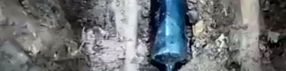 liquido-azul-misterioso-hull-esqueleto-urina-19072021194357239